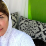 L’attrice Selma Blair: “Ho la sclerosi multipla: se cado, aiutami a rialzarmi”