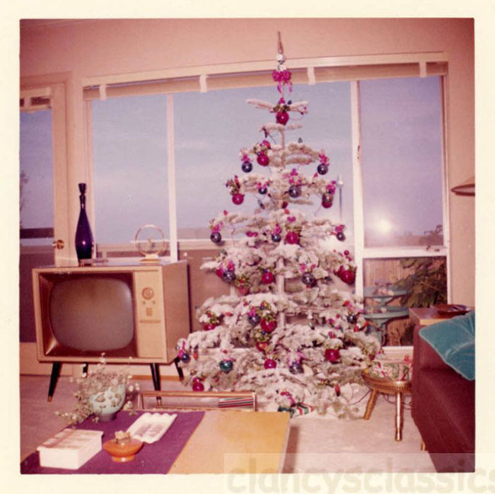 30 foto di decorazioni natalizie degli Anni '50-60 che mostrano quanto siamo cambiati