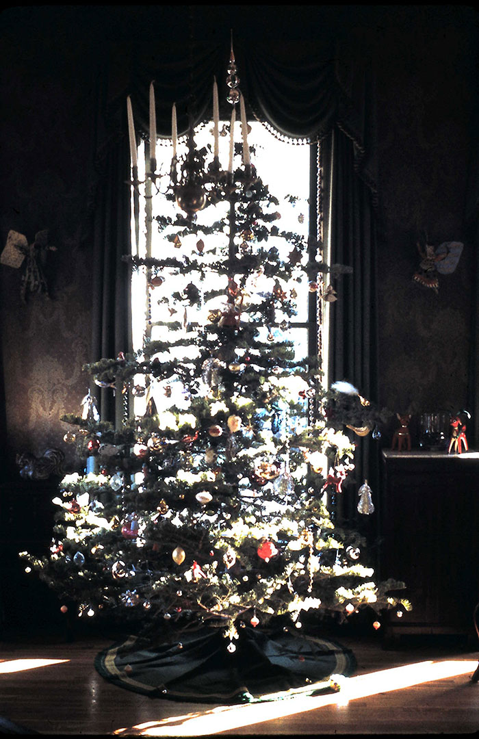 30 foto di decorazioni natalizie degli Anni '50-60 che mostrano quanto siamo cambiati