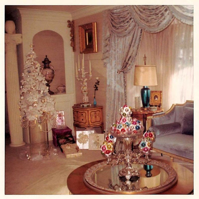 30 foto di decorazioni natalizie degli Anni '50-60 che mostrano quanto siamo cambiati