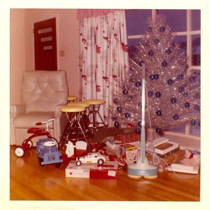 30 foto di decorazioni natalizie degli Anni '50-60 che mostrano quanto siamo cambiati