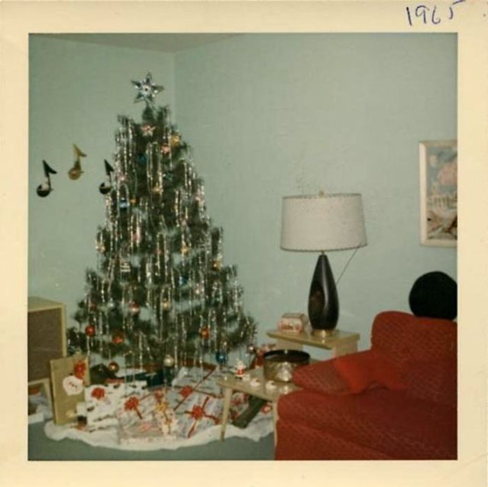 30 foto di decorazioni natalizie degli Anni '50-60 che mostrano quanto siamo cambiati
