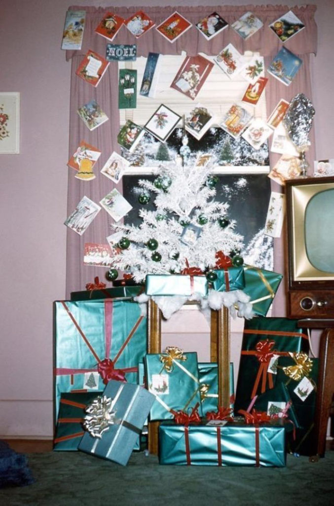 30 foto di decorazioni natalizie degli Anni '50-60 che mostrano quanto siamo cambiati