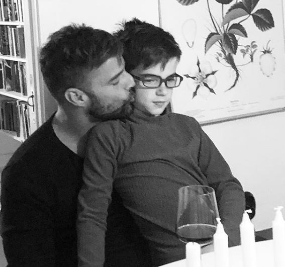 Ricky Martin e la sua splendida famiglia arcobaleno che si allarga sempre più