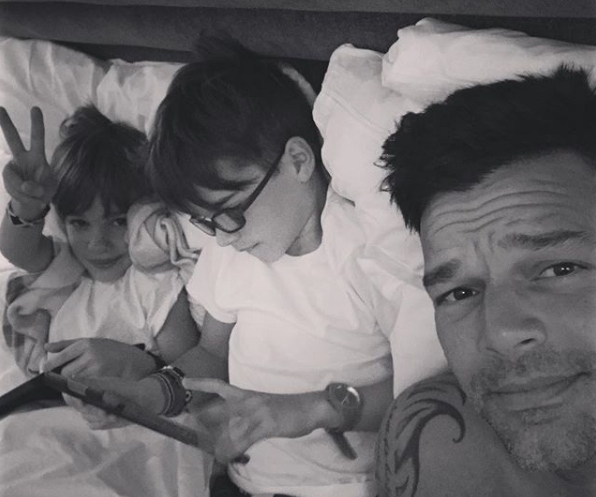 Ricky Martin e la sua splendida famiglia arcobaleno che si allarga sempre più