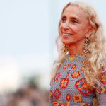 Gli abiti e gli accessori di Franca Sozzani in vendita su Yoox