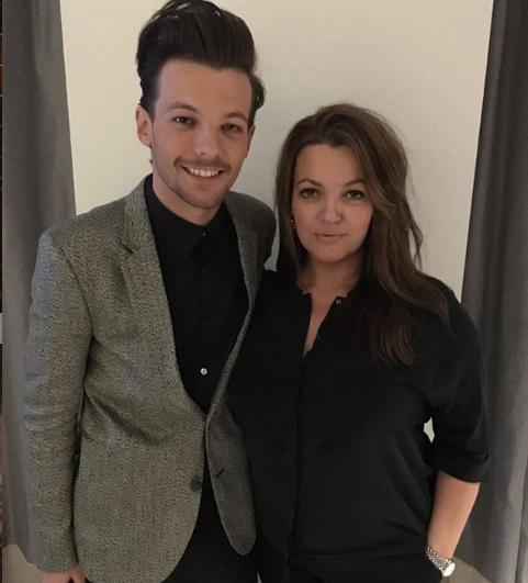 Il primo messaggio di Louis Tomlinson dopo la morte della sorella