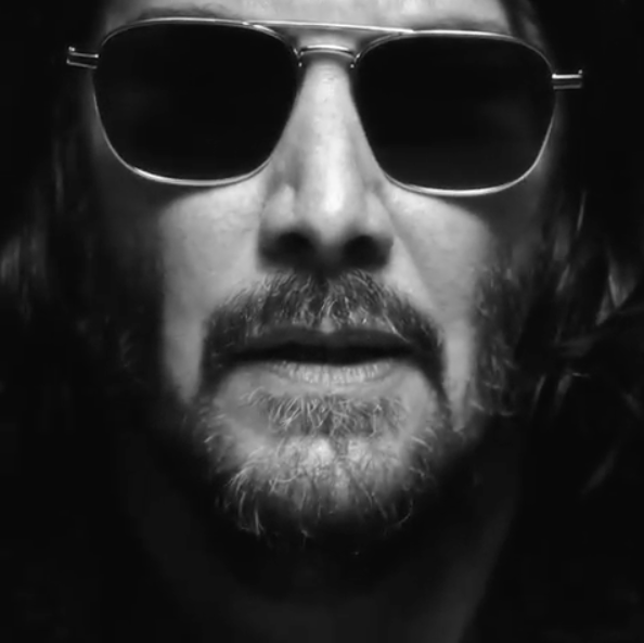 20 anni dopo: le foto di Keanu Reeves per Yves Saint Laurent