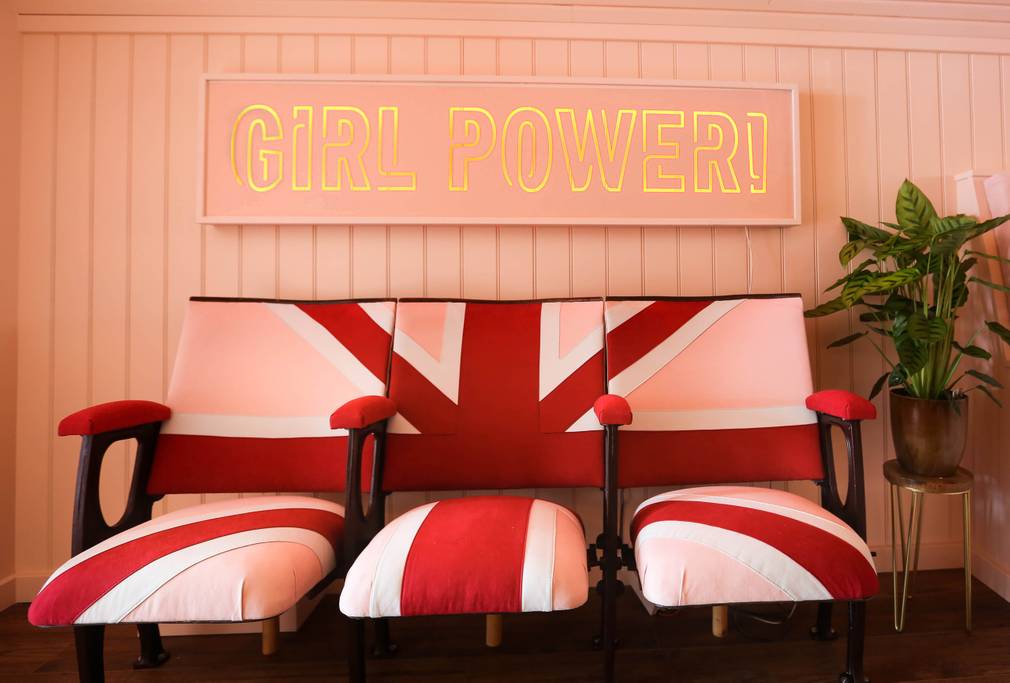 Arriva lo Spice Bus: ecco come puoi dormire nell'autobus delle Spice Girls