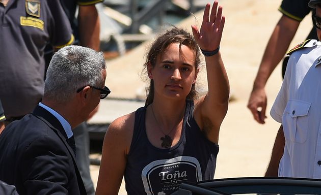 Libera Carola Rackete, la capitana che ha deciso di giocarsi tutto e sfidare la legge