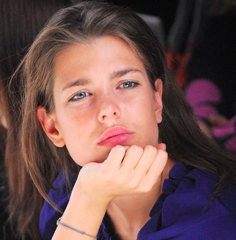 Gli splendidi omaggi alla nonna Grace Kelly durante le nozze di Charlotte Casiraghi