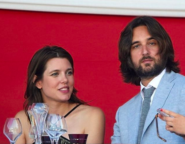 Gli splendidi omaggi alla nonna Grace Kelly durante le nozze di Charlotte Casiraghi