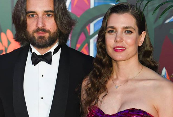 Gli splendidi omaggi alla nonna Grace Kelly durante le nozze di Charlotte Casiraghi