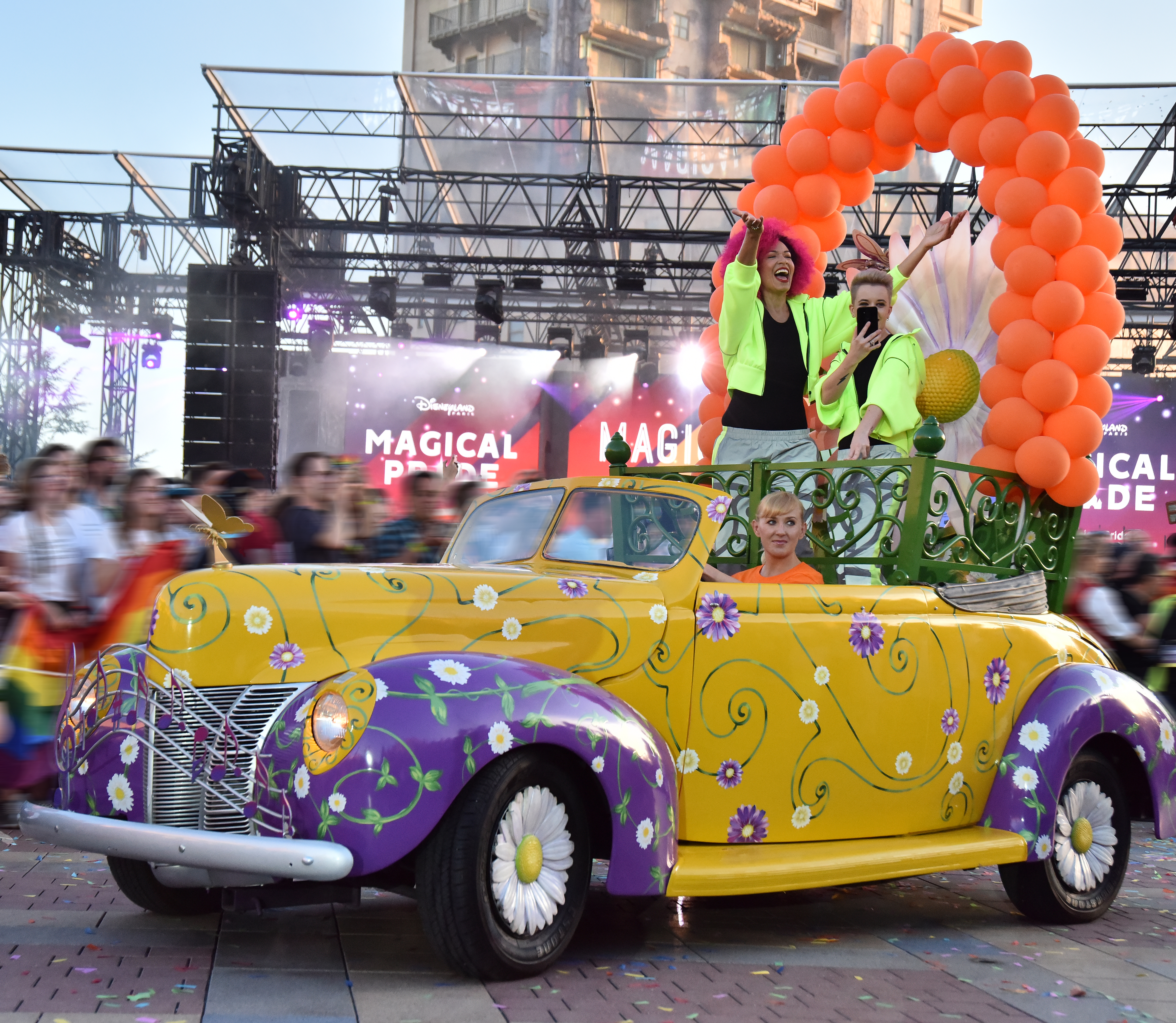25 foto dal Magical Pride di Disneyland: tutti i colori contro l'omofobia