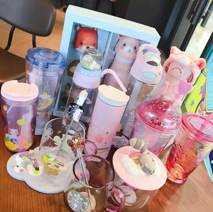 La nuova collezione di tazze Starbucks è la più adorabile di sempre
