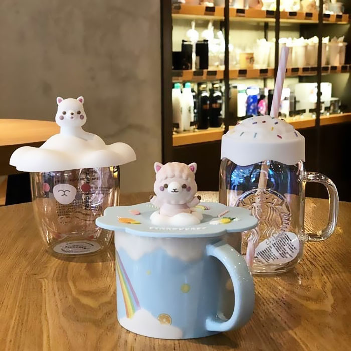La nuova collezione di tazze Starbucks è la più adorabile di sempre