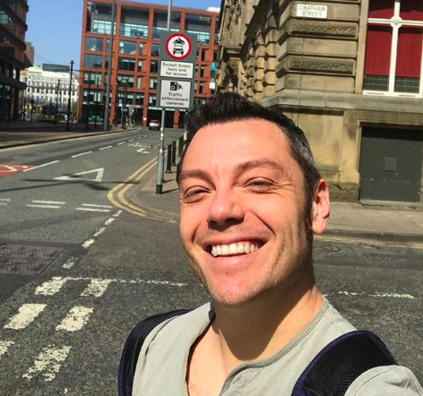 Tiziano Ferro si è sposato: l'immensa gioia del cantante per le sue due nozze