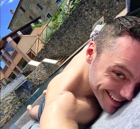 Tiziano Ferro si è sposato: l'immensa gioia del cantante per le sue due nozze