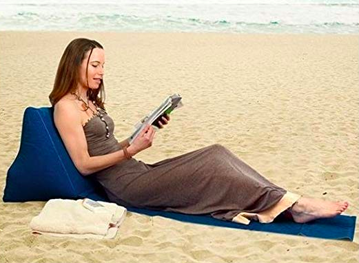 La sdraio per leggere mentre prendi il sole a pancia in giù