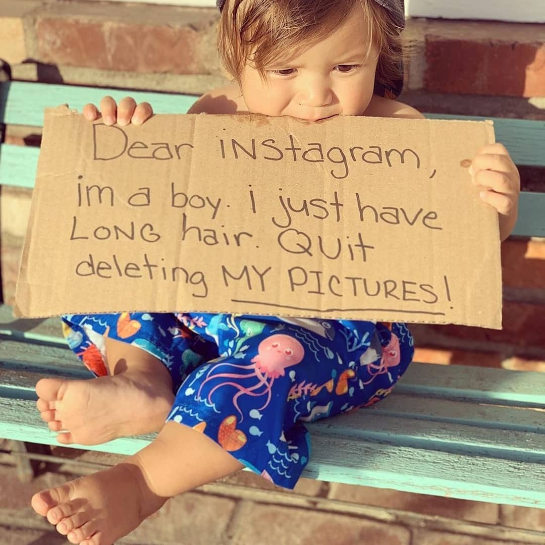 I bambini scambiati per femmine in topless: la doppia censura di Instagram