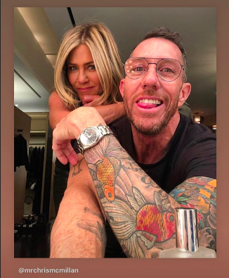 La foto di Jennifer Aniston è perfetta, ma lei posta quella del retroscena