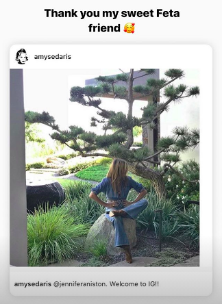 La foto di Jennifer Aniston è perfetta, ma lei posta quella del retroscena