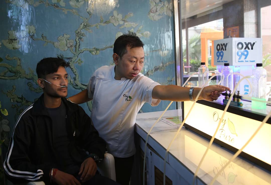 9 foto dell'Oxygen Bar, dove ordini l'ossigeno da respirare