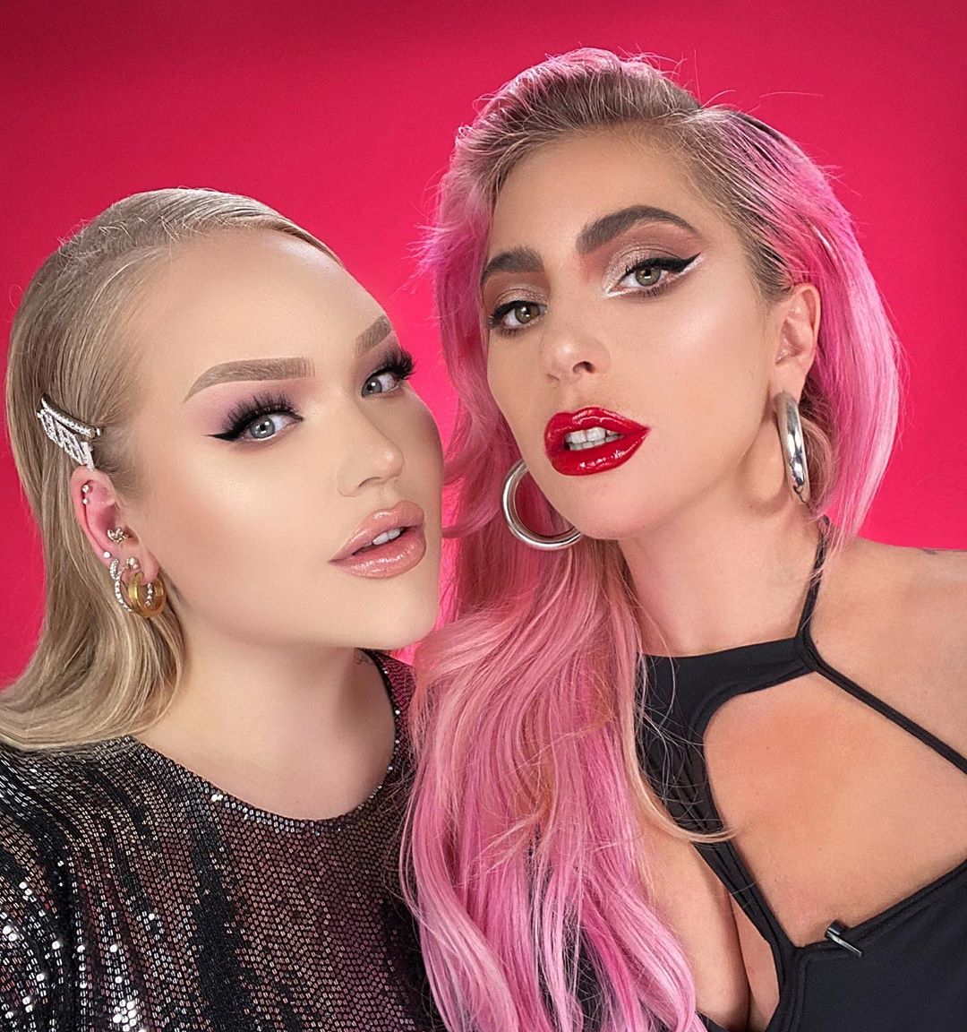 Il video di coming out di Nikkie Tutorials: "Sono una donna trans"