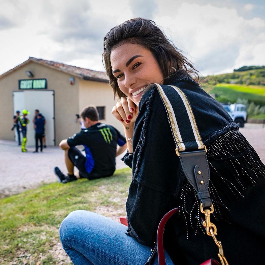 Chi è Francesca Sofia Novello, che non sta un passo dietro a Valentino Rossi