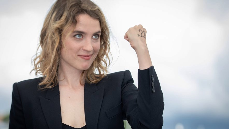 "Non è poi così grave violentare le donne", la rabbia di Adèle Haenel e le altre