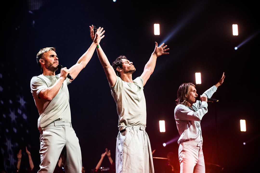 Robbie Williams annuncia la reunion (a scopo benefico) dei Take That