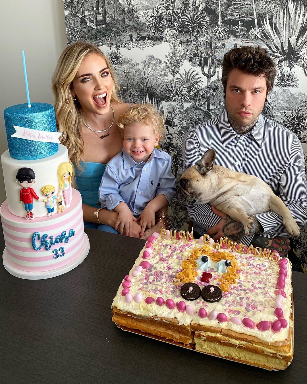 Il Cane Di Chiara Ferragni Ha Il Papillon Di Vuitton