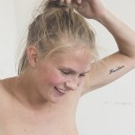 Ex Pubblica Un Video Porno, Lei Si Vendica Mostrandosi Senza Paura
