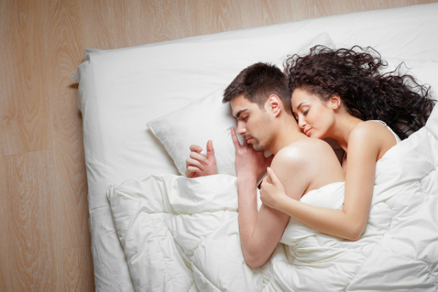 dormire a cucchiaio