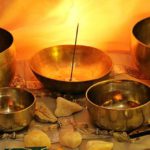 Lingam, il massaggio tantrico del pene: come si fa e benefici