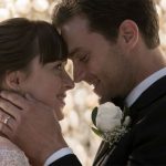 50 Sfumature di Rosso: tutti i dettagli dell'abito da sposa della "signora Grey"