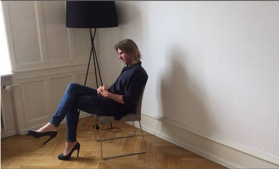 Laurentin Cosmos: "Perché un uomo etero come me vive sui tacchi a spillo'