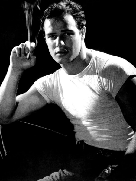 Se James Dean era troppo bello per dire che era bisex e amava Marlon Brando