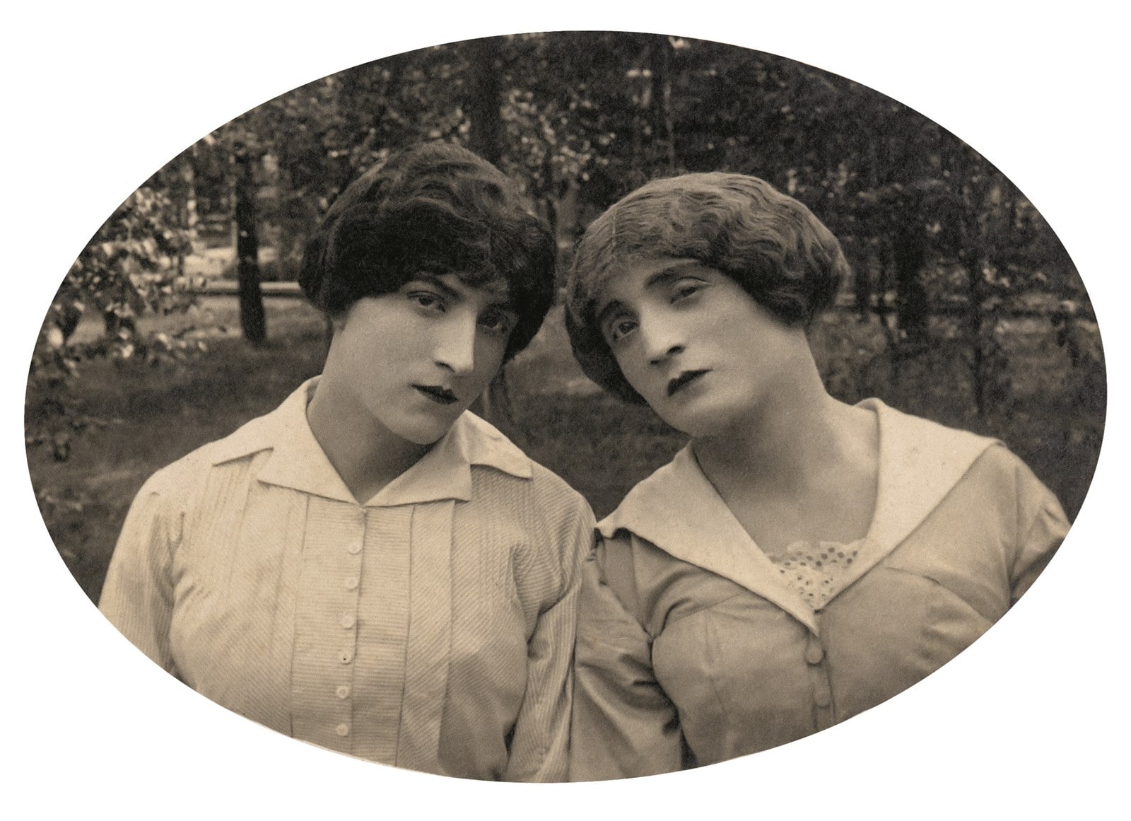 Le foto di trans e crossdresser d'inizio Novecento