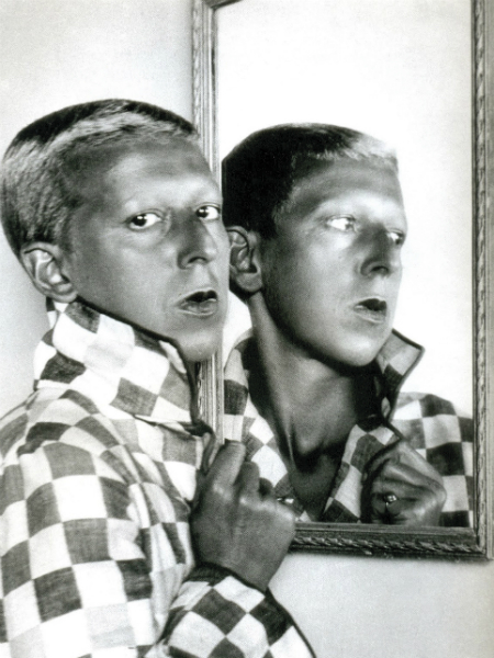 Il "terzo sesso" di Claude Cahun, musa di Dior né donna, né uomo