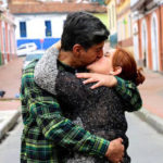 Un bacio da ogni città del mondo: lo straordinario progetto di Ignacio Lehmann