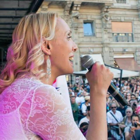 Monica Romano: "Quando ho scelto di prendere gli ormoni per diventare donna"