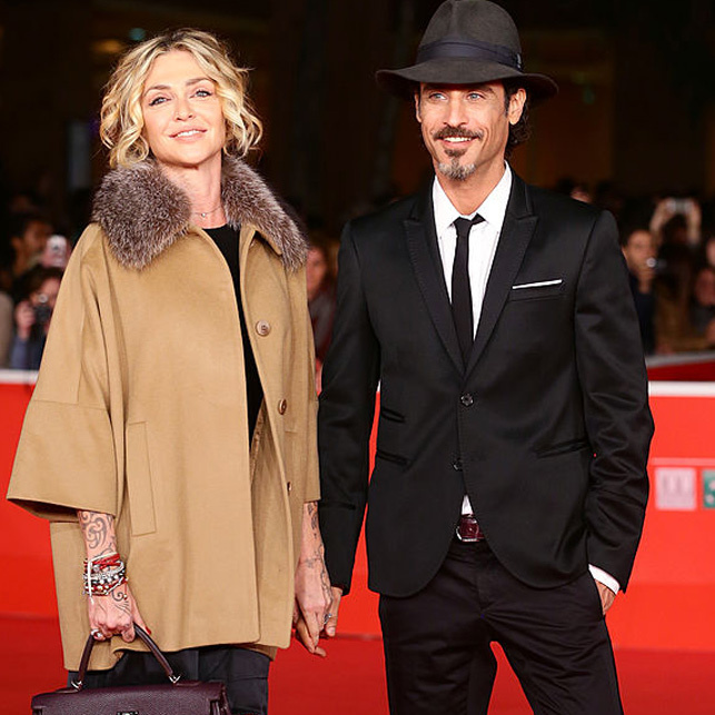 Paola Barale: "Non ci parliamo più", ma con Raz Degan è amore infinito
