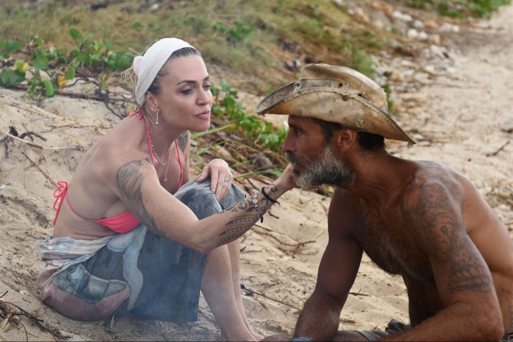 Paola Barale: "Non ci parliamo più", ma con Raz Degan è amore infinito