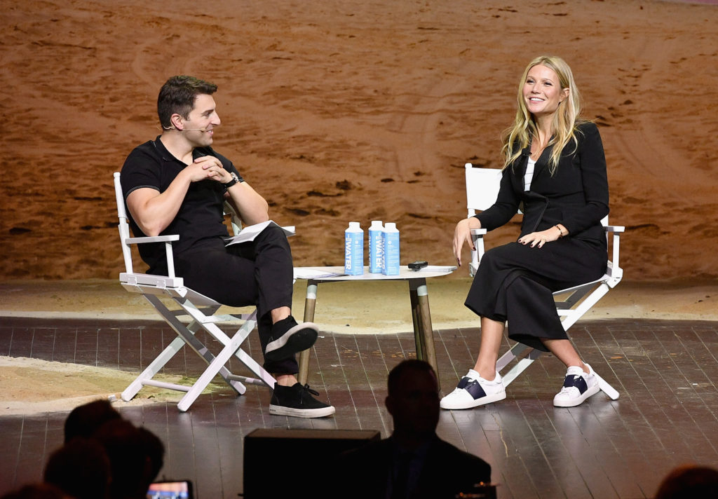 Gwyneth Paltrow: il sesso spiegato ai figli in un manuale