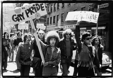 Quella notte di soprusi allo Stonewall nel 1969 in cui nacque l'orgoglio LGBT