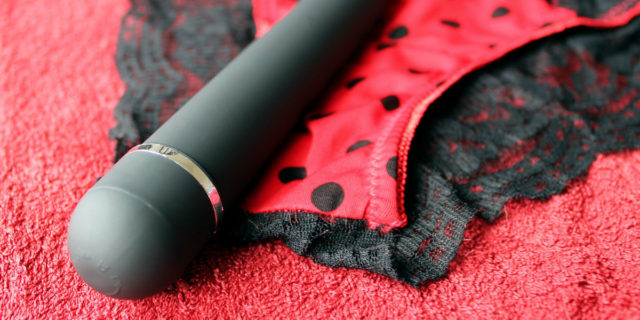 Vibratore clitorideo: perché per le donne è importante anche farlo da sole