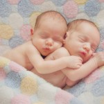 Una Donna Mette al Mondo Due Gemelle di Due Padri Diversi