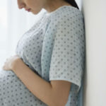 Se la mamma è minorenne i genitori possono costringerla al parto senza epidurale?