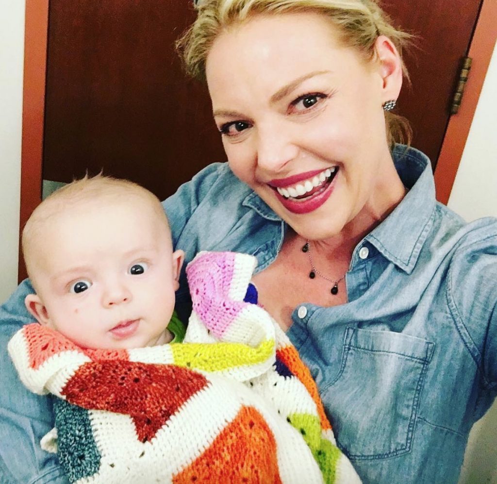Katherine Heigl, due figlie adottate e uno naturale: "Meglio l'adozione"